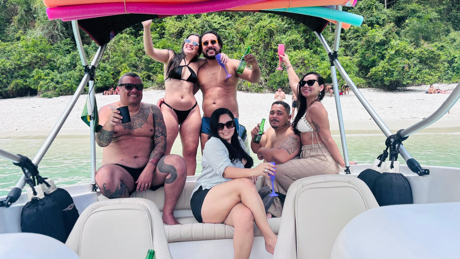 Grupo em barco