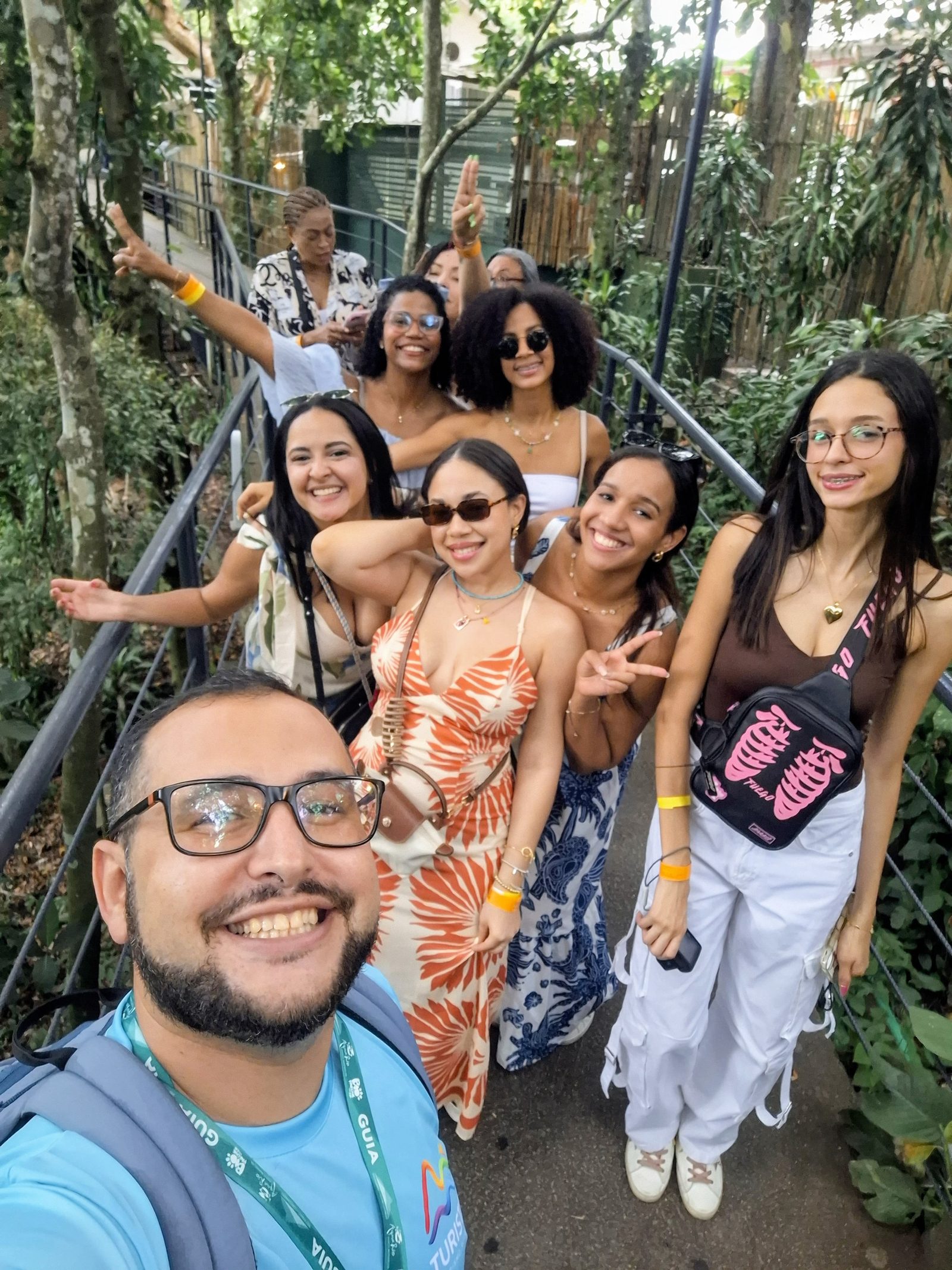 Grupo de amigas felizes